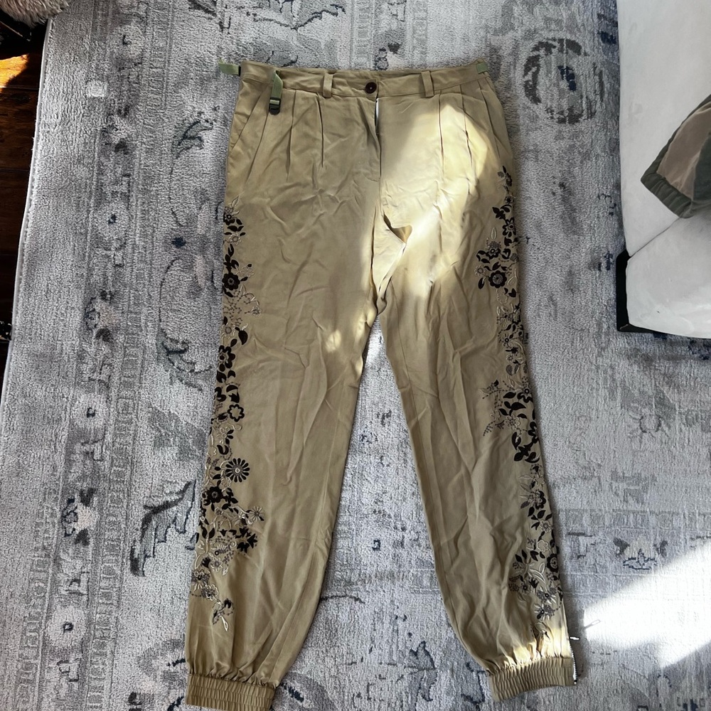 Da-Nang Women's Khaki Floral Embroidered Pants